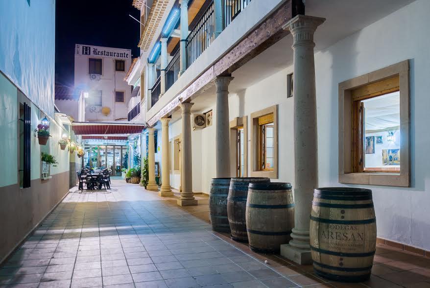Hostal Nuevo Milán I San Clemente  Kültér fotó